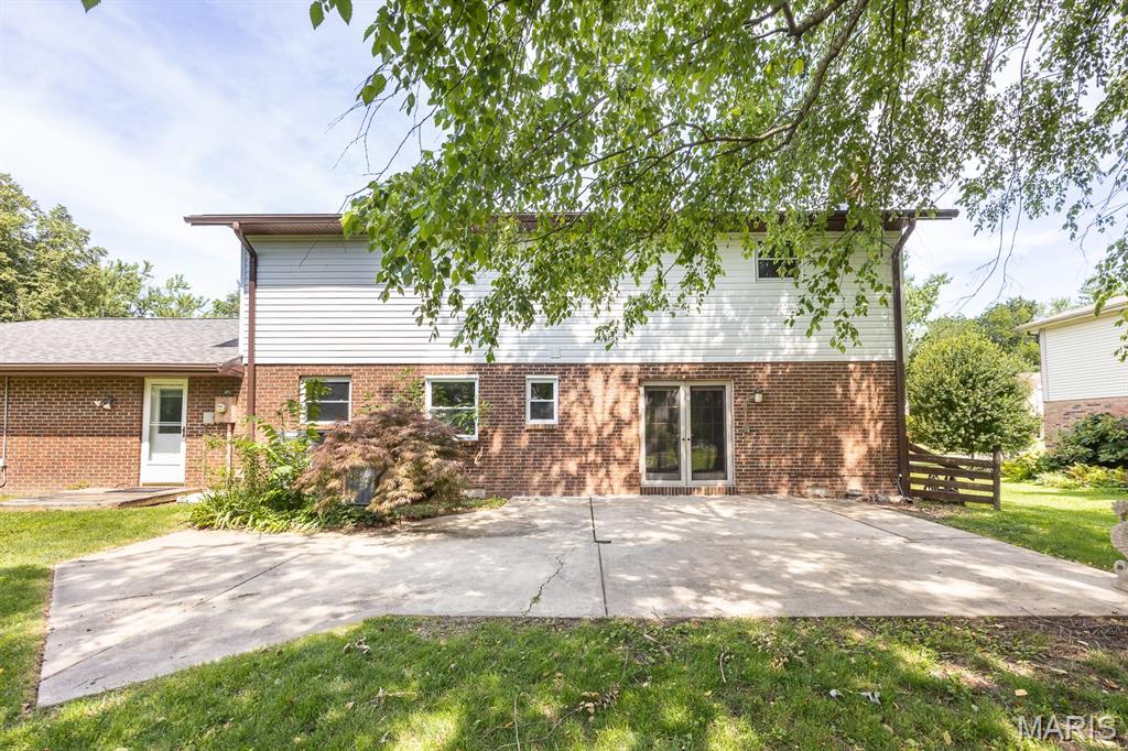 809 Reiss Road O'Fallon, IL 62269 - Photo 34 of 37