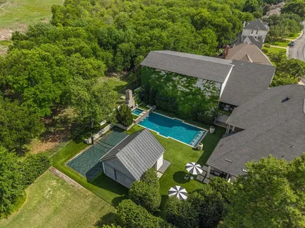 $2,750,000 | 6345 Meadows W Drive, Fort Worth, TX 76132