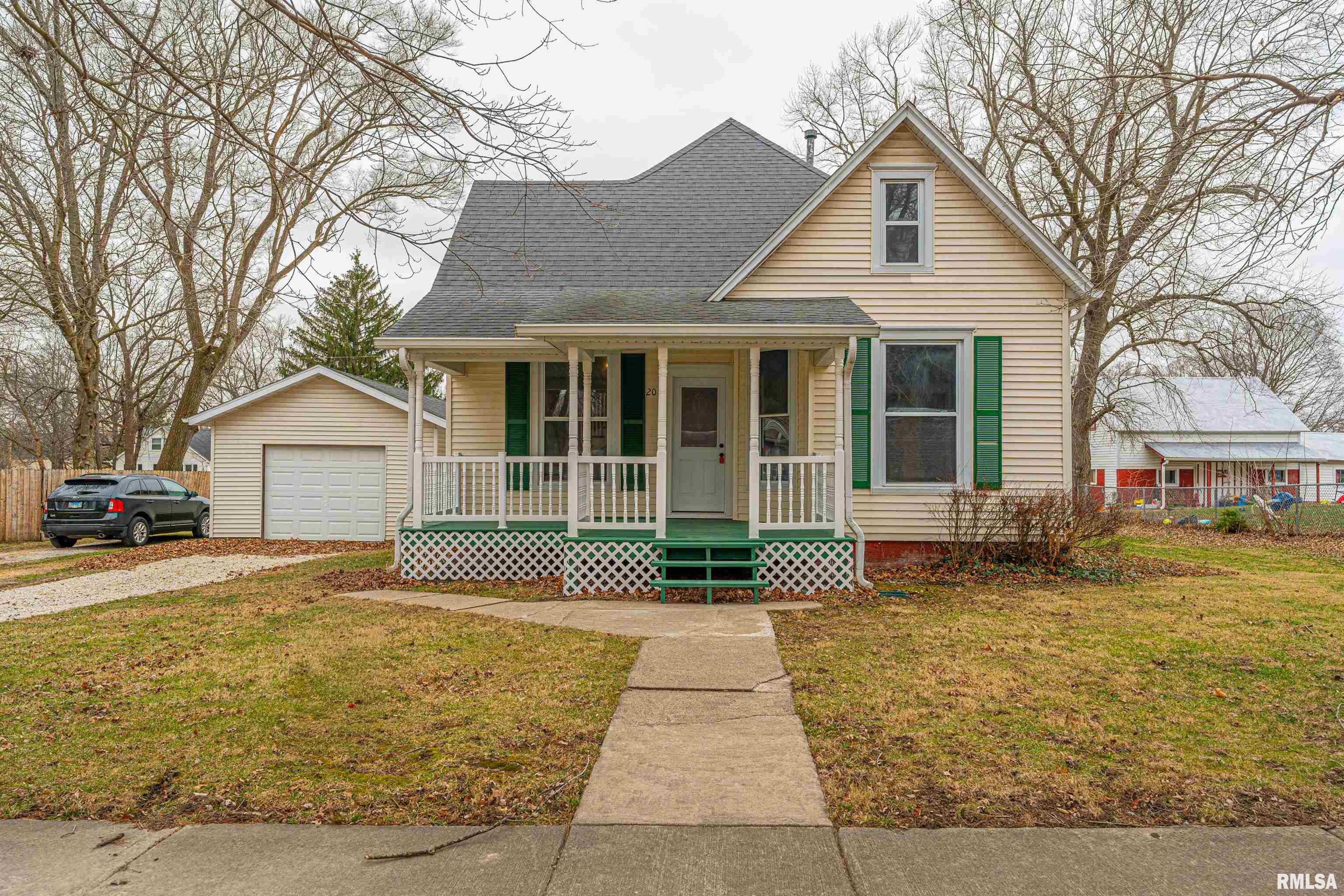 205 South Carter Street Buffalo, IL 62515 - Photo 1 of 29