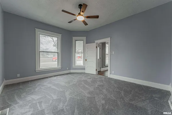 $150,000 | 205 South Carter Street, Buffalo, IL 62515