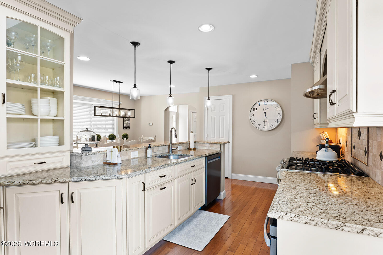 73 Windham Way Freehold, NJ 07728 - Photo 16 of 40 DSTRKT-16