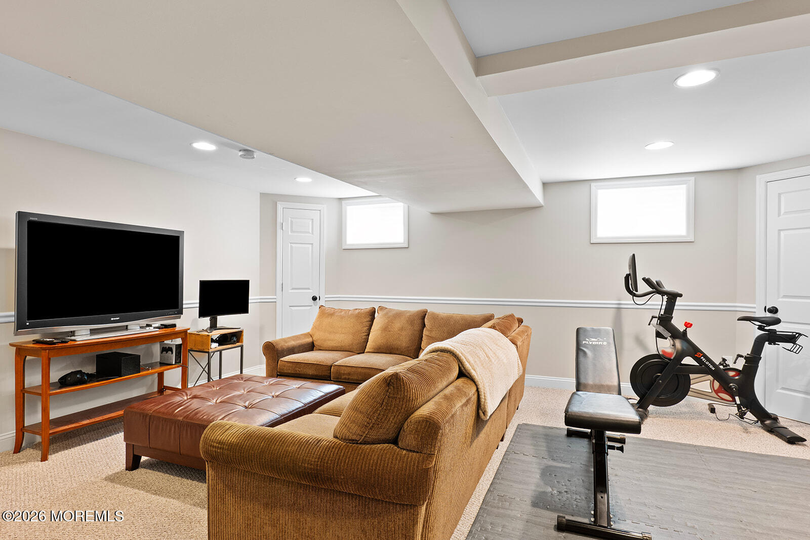 73 Windham Way Freehold, NJ 07728 - Photo 31 of 40 DSTRKT-32