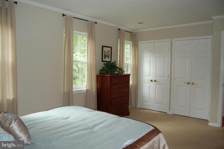 2402 Ivywood Road Reston, VA 20191 - Photo 20 of 30 Master Bedroom #2