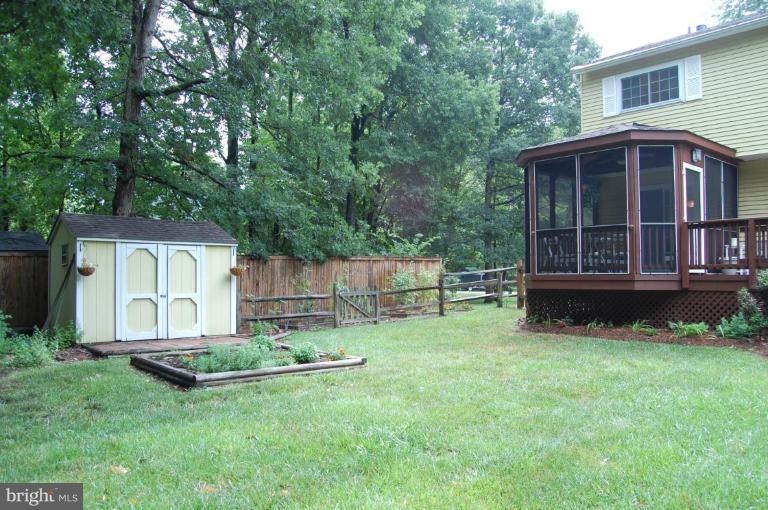 2402 Ivywood Road Reston, VA 20191 - Photo 30 of 30 Exterior #2