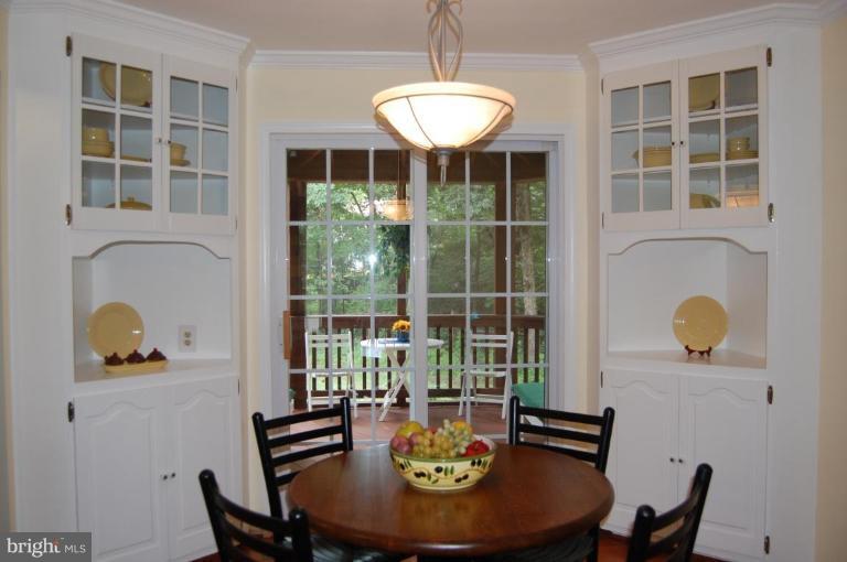 2402 Ivywood Road Reston, VA 20191 - Photo 6 of 30 Dining Room #2