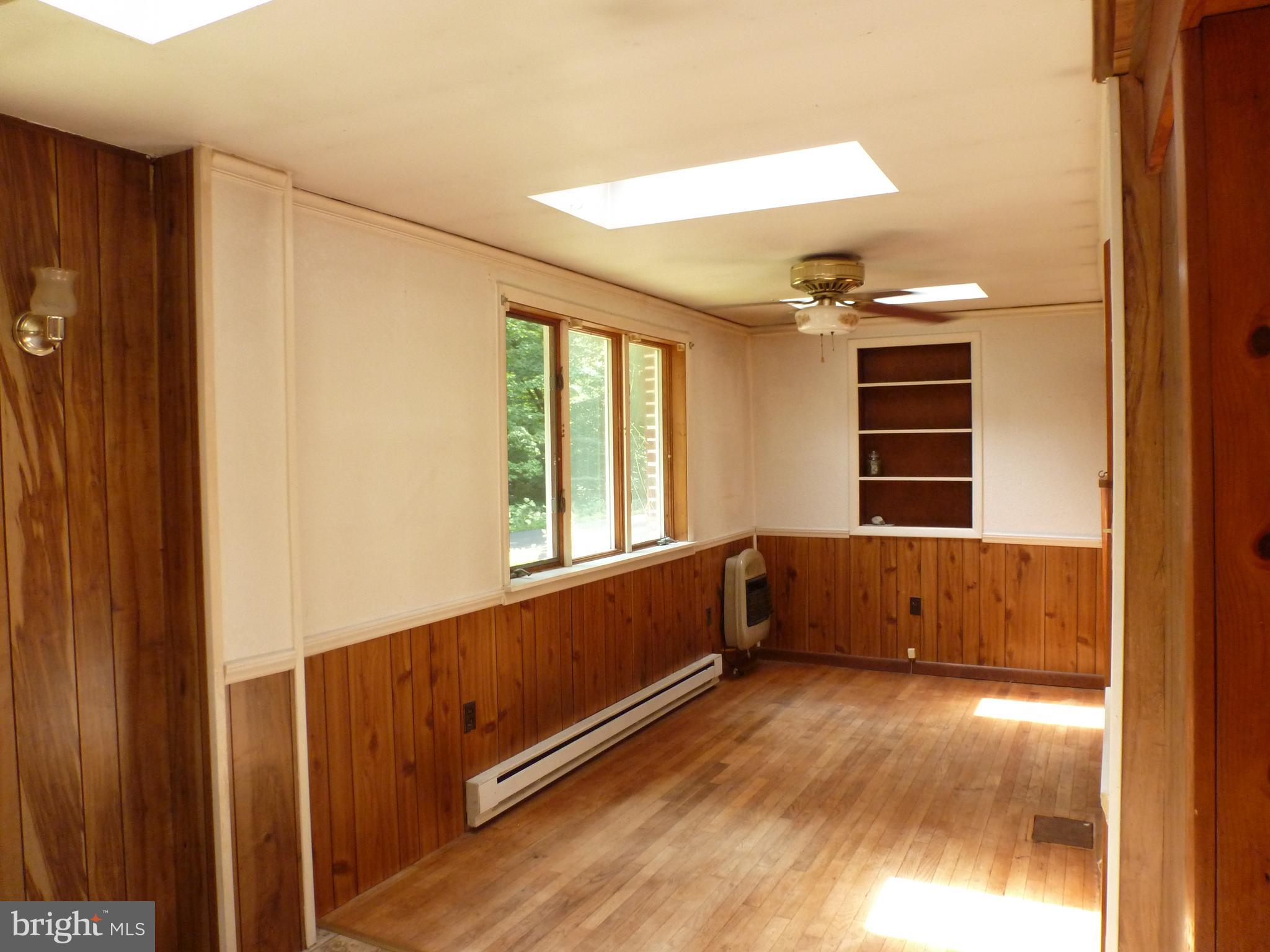 3058 Sterner Mill Road Quakertown, PA 18951 - Photo 11 of 33 Skylights in LR/DR Combo