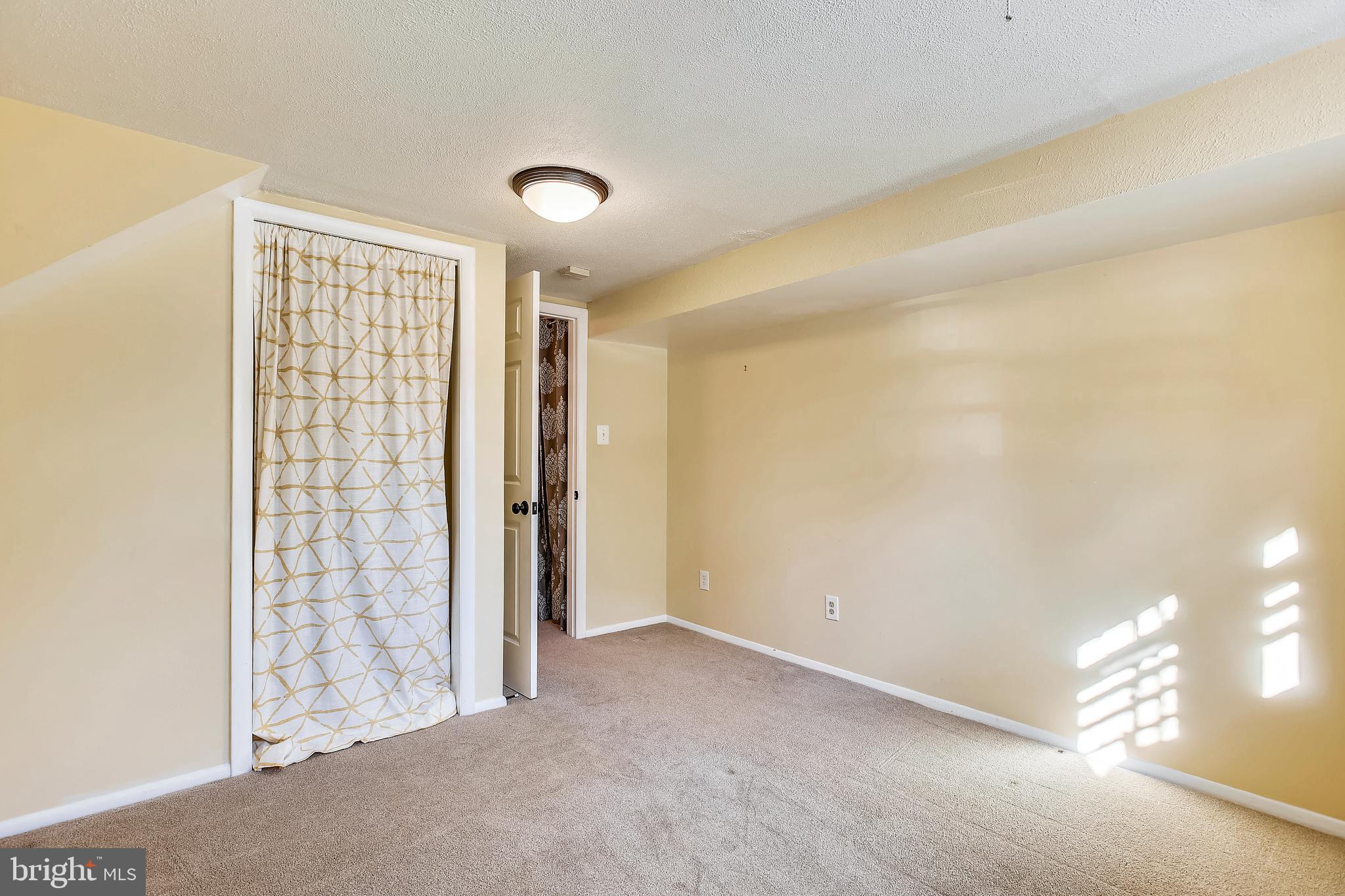 7308 Foxe Place Springfield, VA 22151 - Photo 31 of 38 a view of livingroom with window