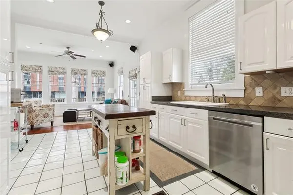 $5,800 | 2432 Calhoun Street, New Orleans, LA 70118