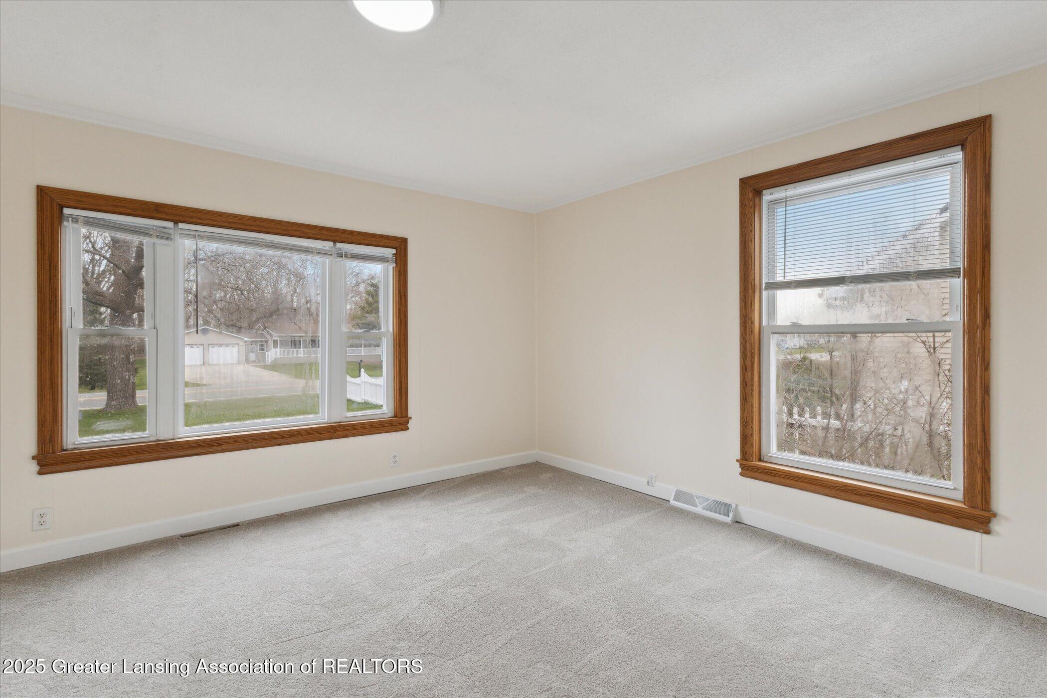 1055 Maynard Road Portland, MI 48875 - Photo 12 of 35 16-1055-Maynard-Rd-Portland-MI-48875-Win