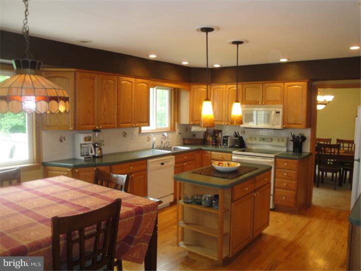 2839 Eagleville Road Audubon, PA 19403 - Photo 4 of 25 Kitchen