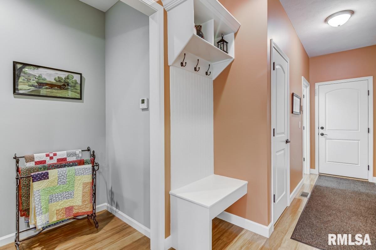 1616 Hoechester Road Springfield, IL 62712 - Photo 17 of 33
