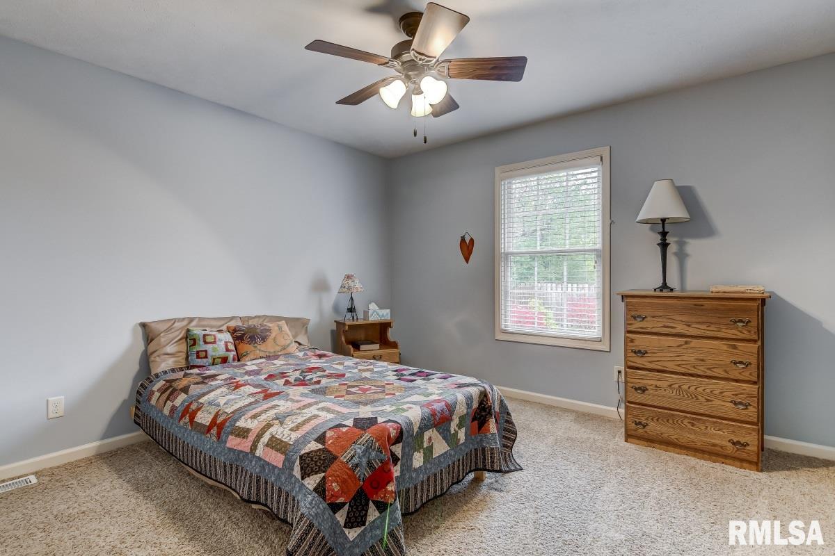1616 Hoechester Road Springfield, IL 62712 - Photo 25 of 33