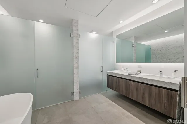 $1,498,000 | 1 Bristol Court, Unit 208, San Francisco, CA 94130