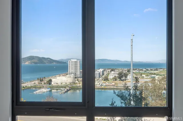 $1,498,000 | 1 Bristol Court, Unit 208, San Francisco, CA 94130