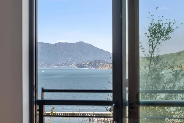 $1,498,000 | 1 Bristol Court, Unit 208, San Francisco, CA 94130