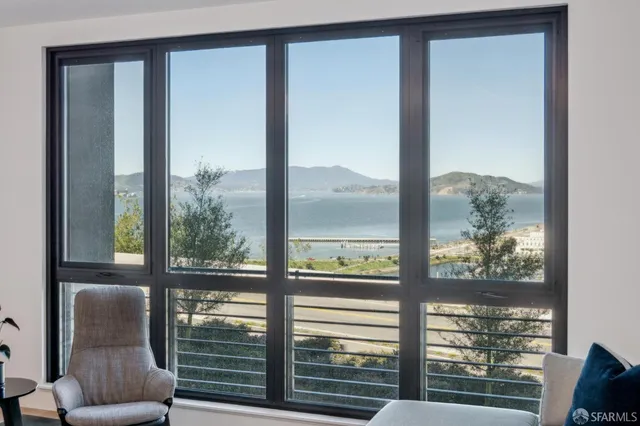 $1,498,000 | 1 Bristol Court, Unit 208, San Francisco, CA 94130