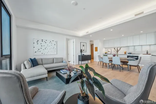 $1,498,000 | 1 Bristol Court, Unit 208, San Francisco, CA 94130