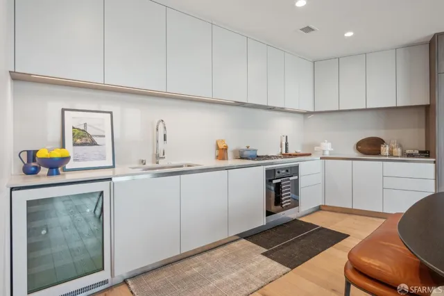 $1,498,000 | 1 Bristol Court, Unit 208, San Francisco, CA 94130