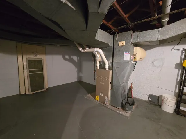 $199,000 | 423 North Highland Avenue, Rockford, IL 61107