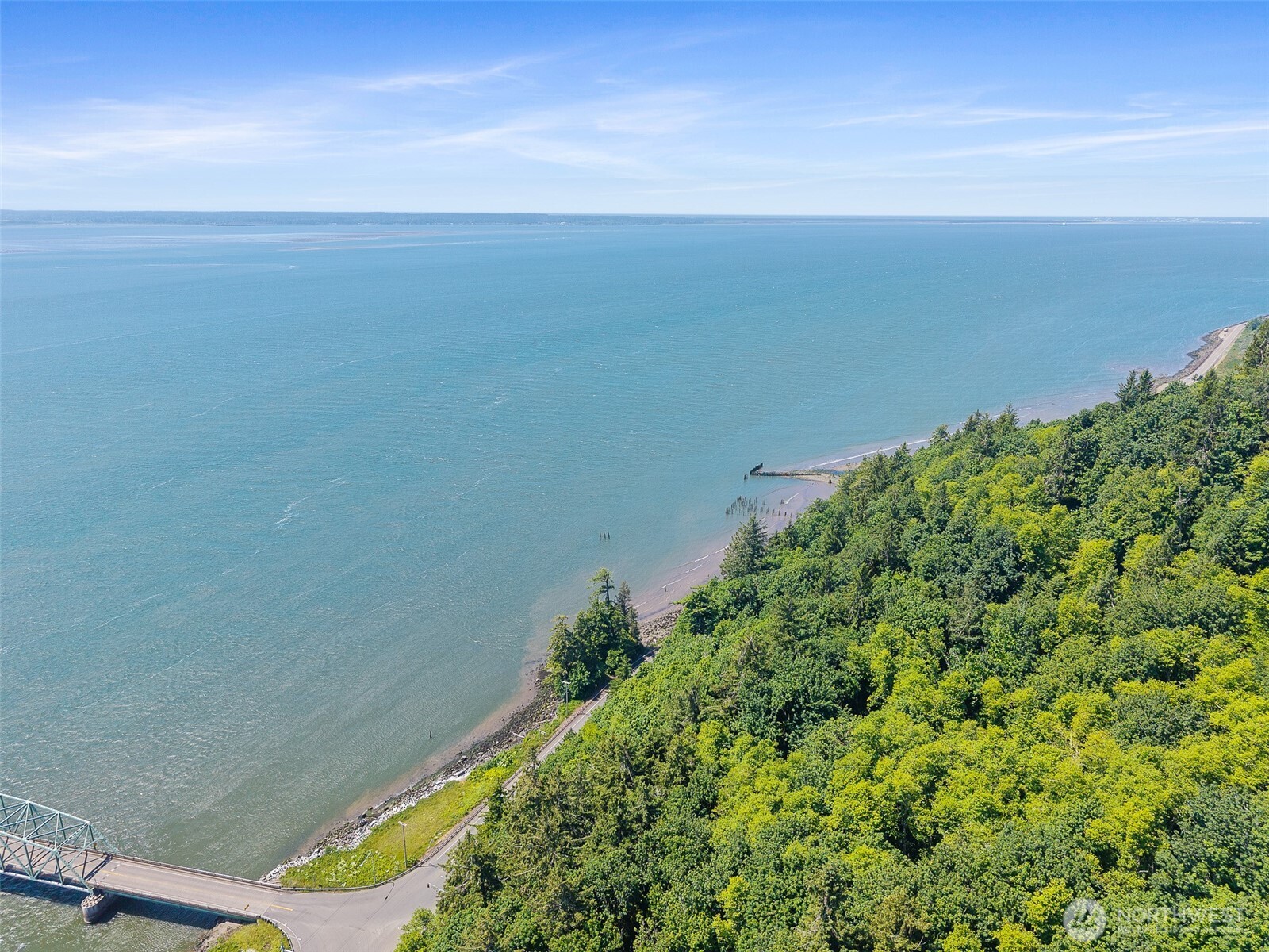 128 Highway 101 Chinook, WA 98614 - Photo 2 of 4