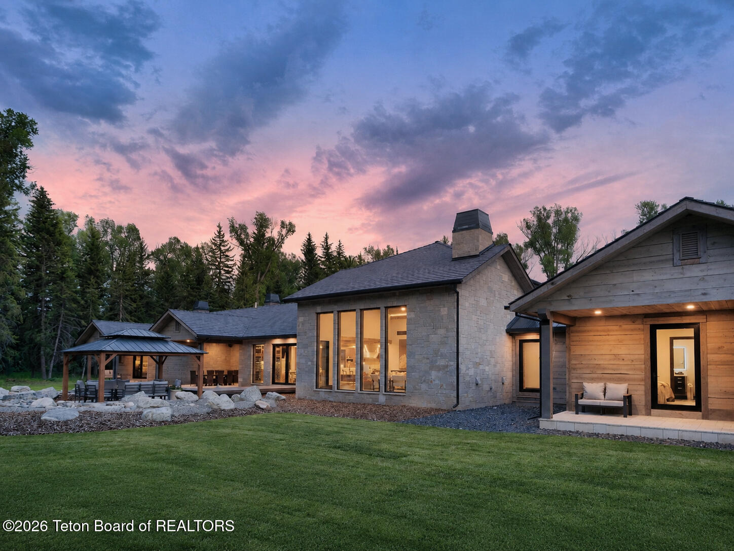 8910 Porter Loop Road Jackson, WY 83001 - Photo 8 of 85 Owl Creek_Exteriors_10
