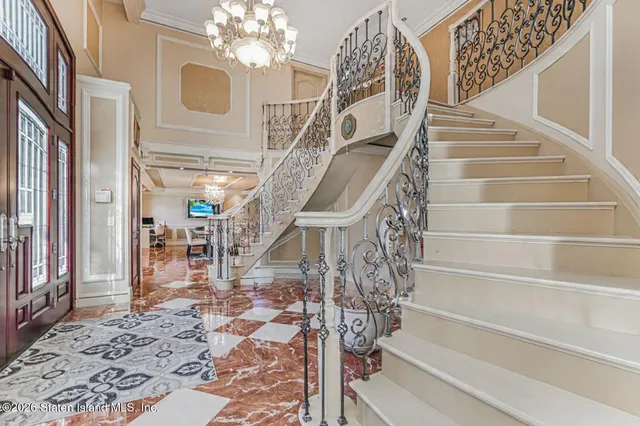 $3,100,000 | 133 Ryan Place | Annadale