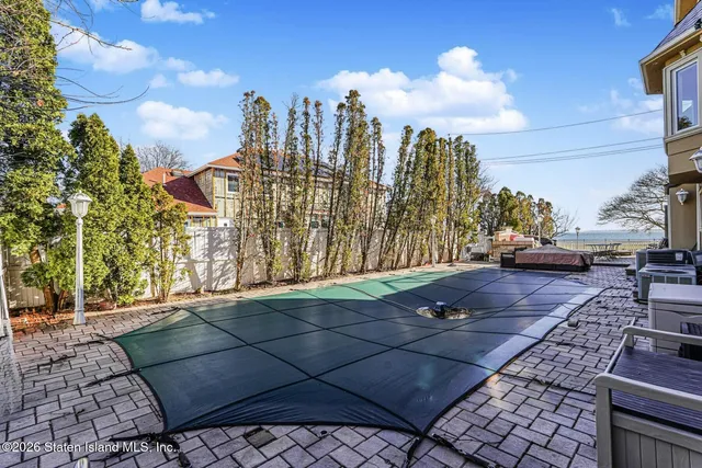 $3,100,000 | 133 Ryan Place | Annadale