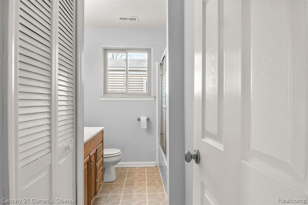 20136 West Point Romulus, MI 48174 - Photo 15 of 26