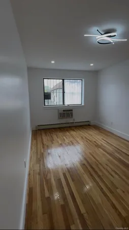 $3,600 | 94-28 53rd Avenue, Unit 3 | Elmhurst