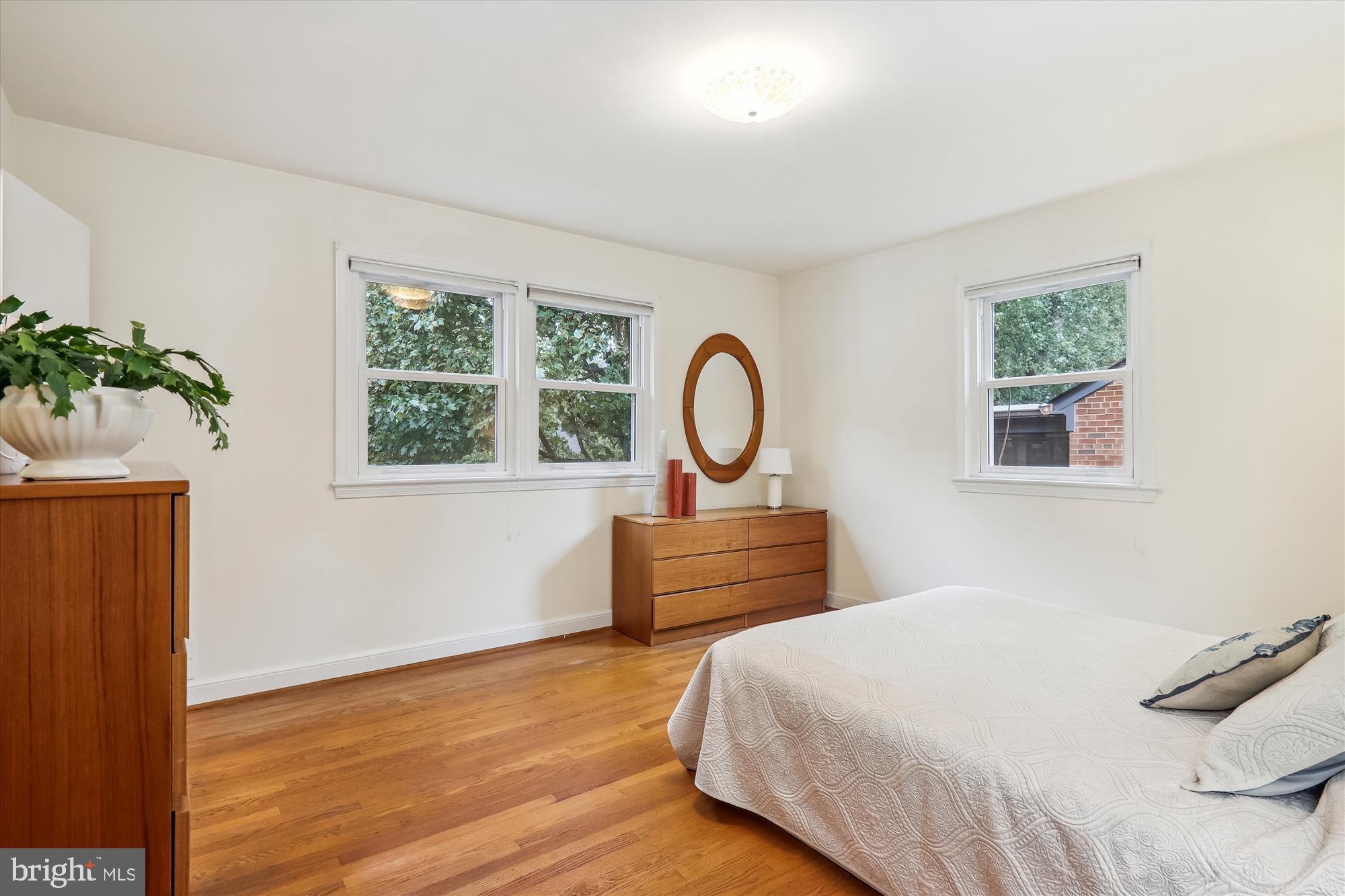 4504 Edgefield Road Kensington, MD 20895 - Photo 18 of 56 Master Bedroom