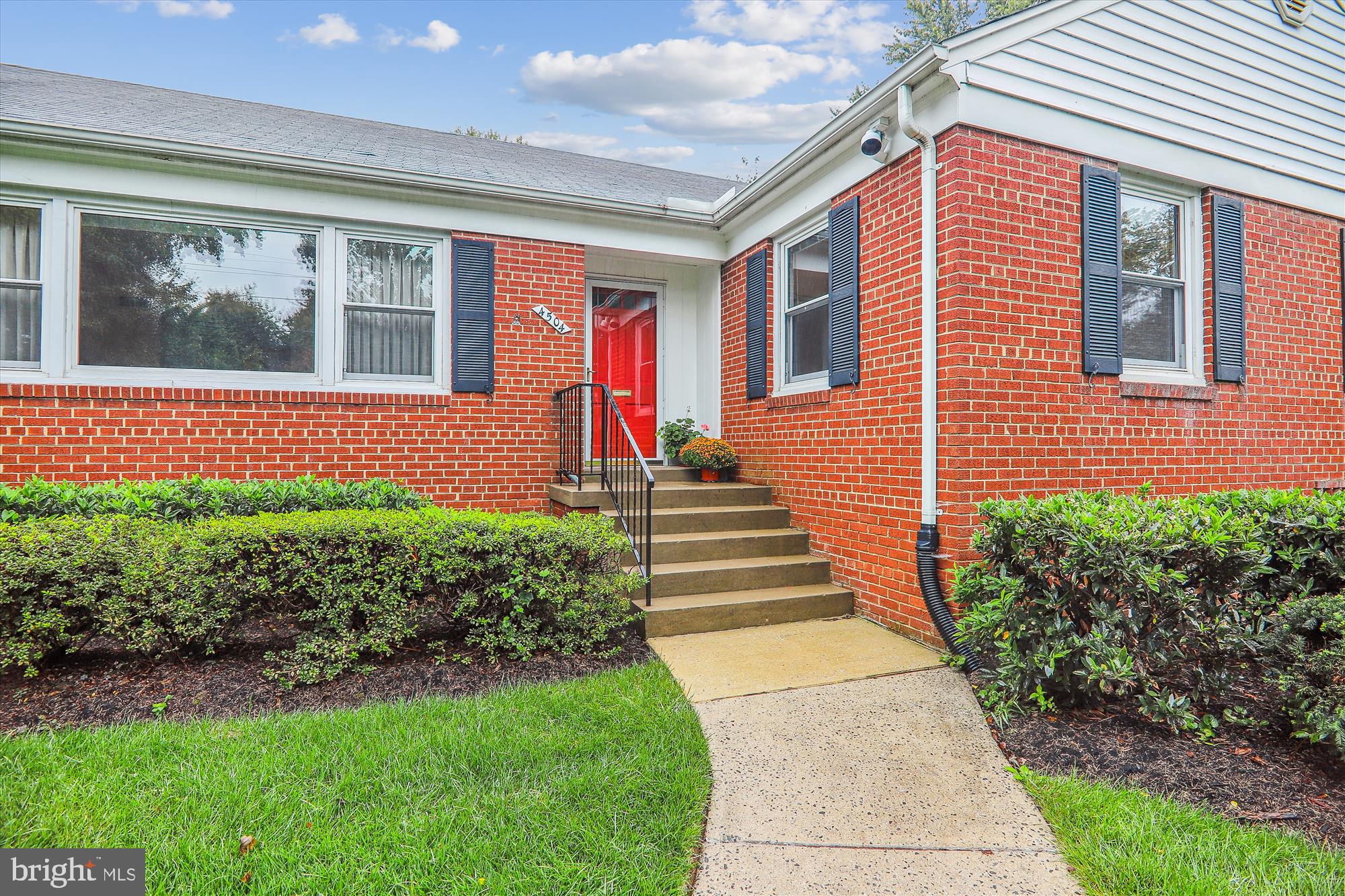 4504 Edgefield Road Kensington, MD 20895 - Photo 4 of 56 Front Entrance