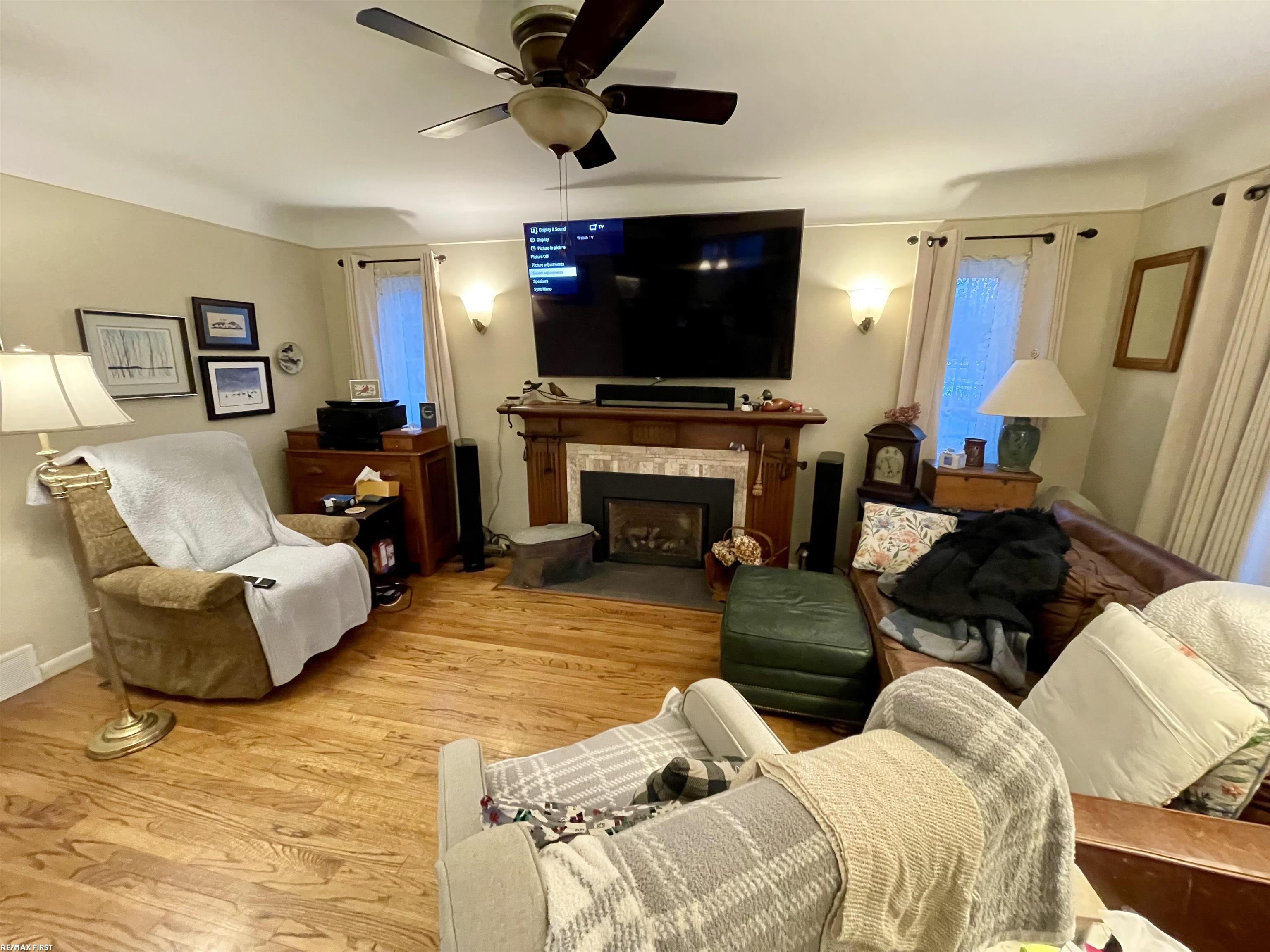 1178 Hampton Road Grosse Pointe Woods, MI 48236 - Photo 11 of 50