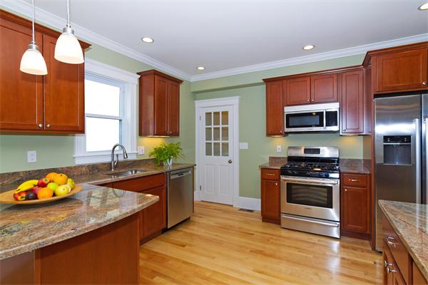 24 Ossipee Road, Unit 1 Somerville, MA 02144 - Photo 3 of 10 Gallery Image 3
