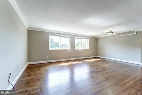 $415,000 | 2016 North Adams Street, Unit 408, Arlington, VA 22201
