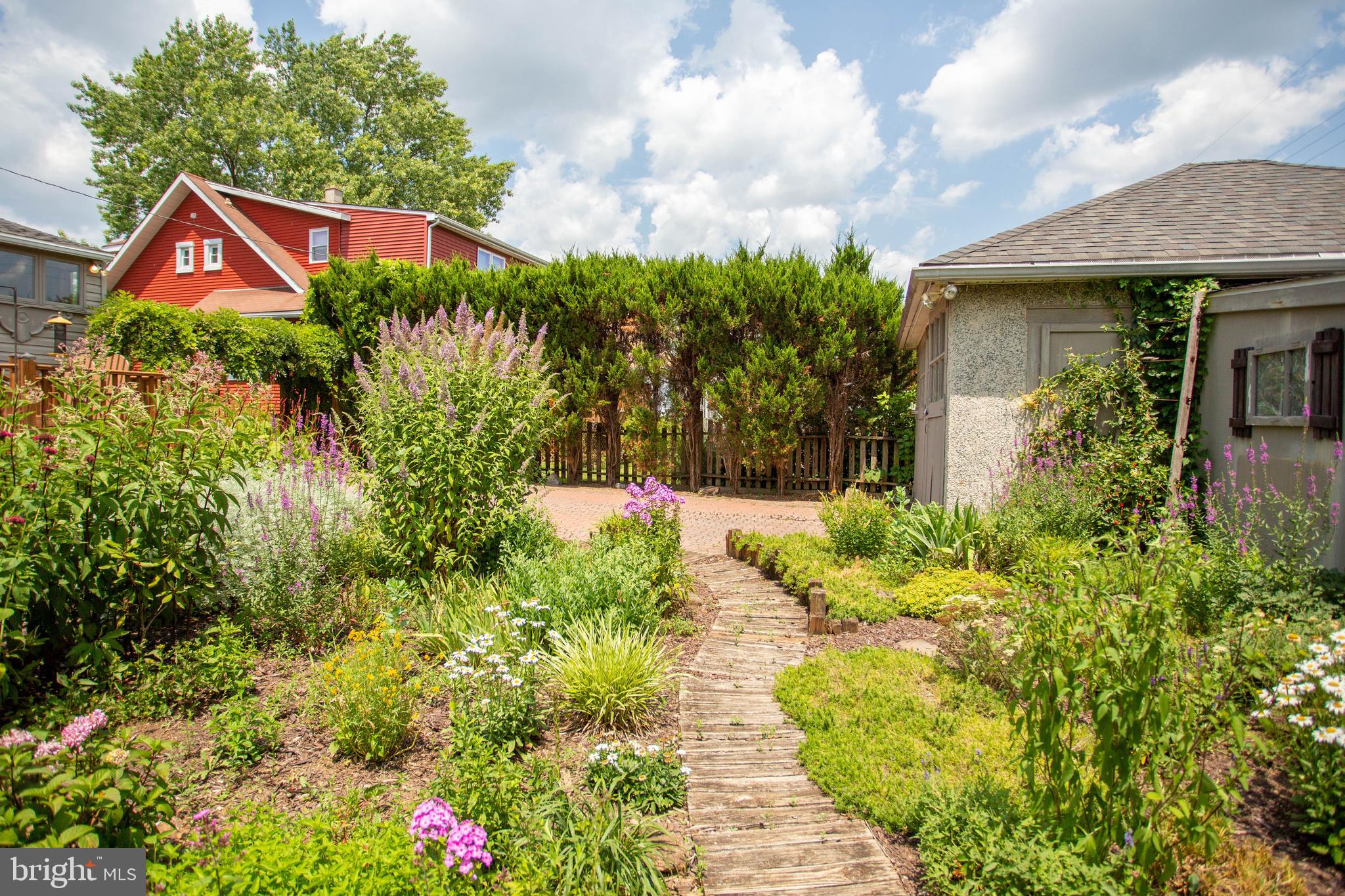 611 Elmwood Road Baltimore, MD 21206 - Photo 48 of 51 Your own private oasis