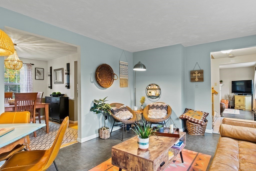 5 Riverside Road Franklin, MA 02038 - Photo 16 of 40 Gallery Image 16