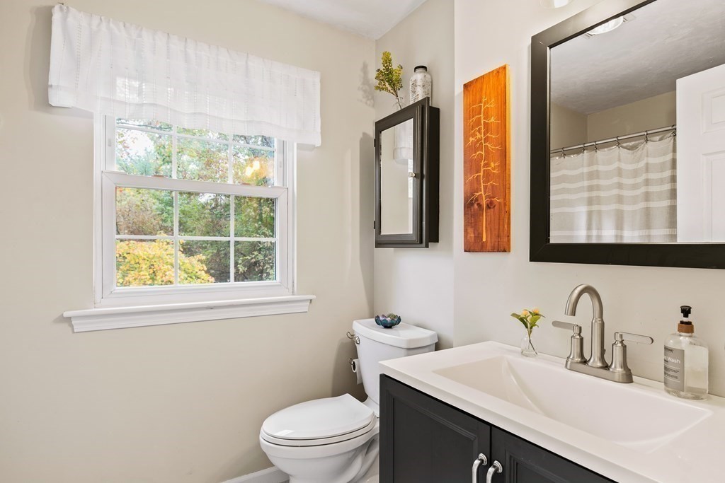 5 Riverside Road Franklin, MA 02038 - Photo 19 of 40 Gallery Image 19