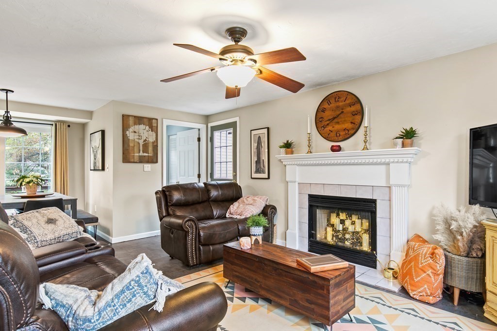 5 Riverside Road Franklin, MA 02038 - Photo 6 of 40 Gallery Image 6