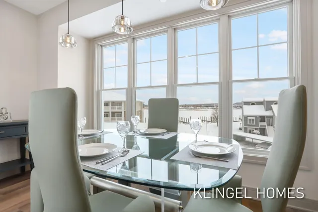 $790,000 | 930 West Savidge Street, Unit 12, Spring Lake, MI 49456