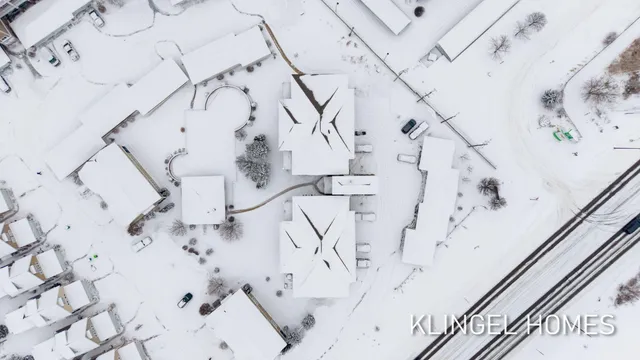 $790,000 | 930 West Savidge Street, Unit 12, Spring Lake, MI 49456