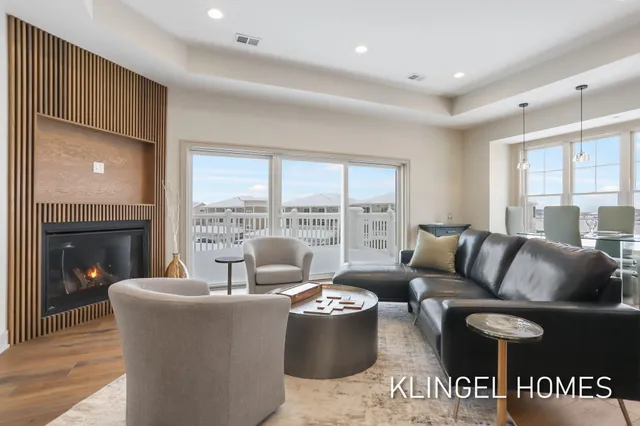 $790,000 | 930 West Savidge Street, Unit 12, Spring Lake, MI 49456