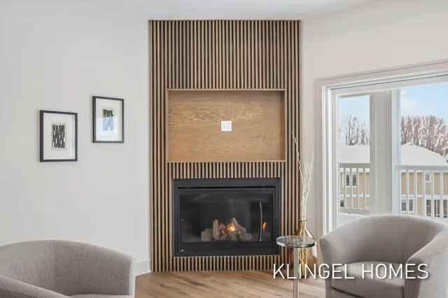 $790,000 | 930 West Savidge Street, Unit 12, Spring Lake, MI 49456