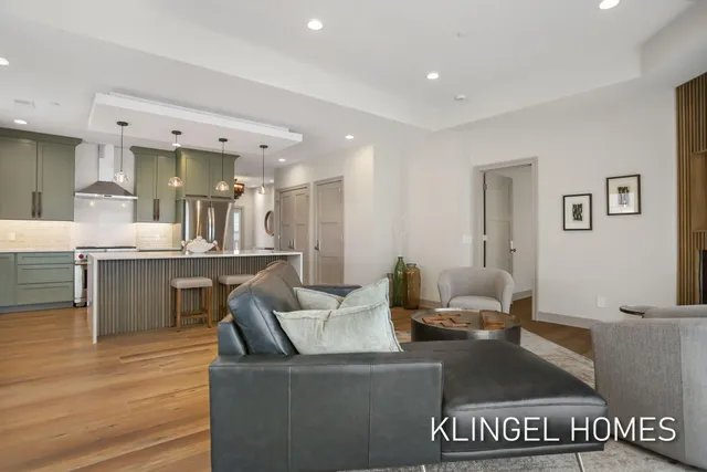 $790,000 | 930 West Savidge Street, Unit 12, Spring Lake, MI 49456