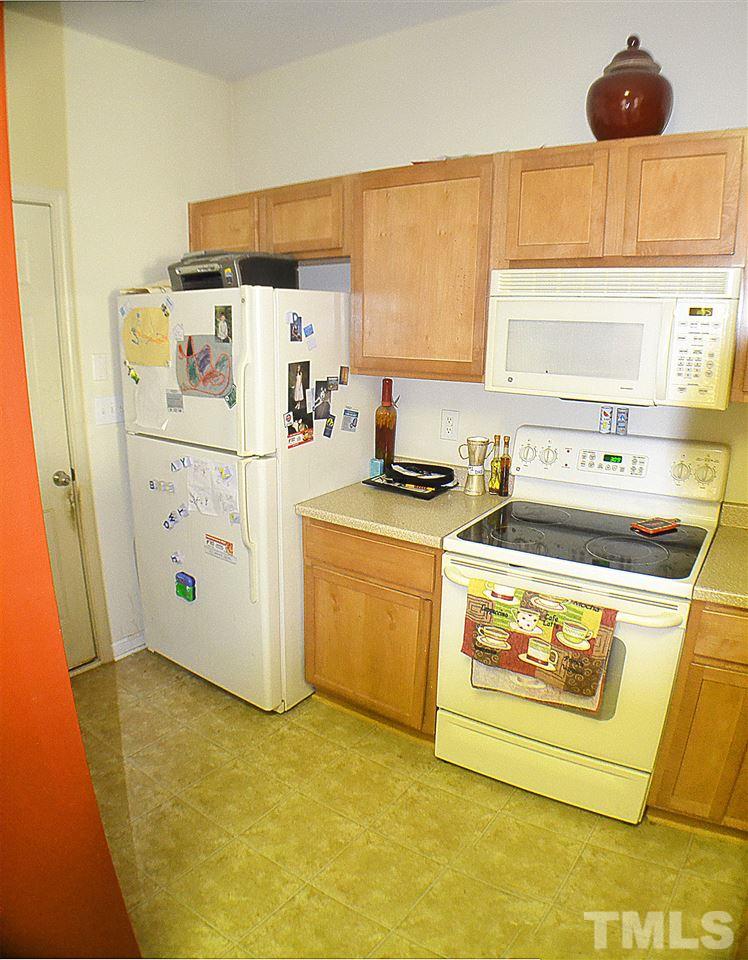 2149 Metacomet Way Raleigh, NC 27604 - Photo 7 of 11 a utility room with dryer and washer