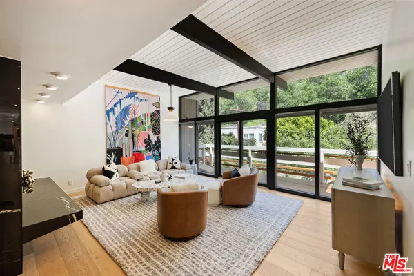 $1,795,000 | 3905 Pacheco Drive, Sherman Oaks, CA 91403