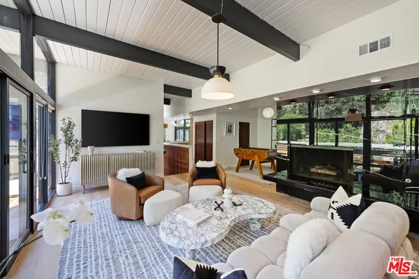 $1,795,000 | 3905 Pacheco Drive, Sherman Oaks, CA 91403