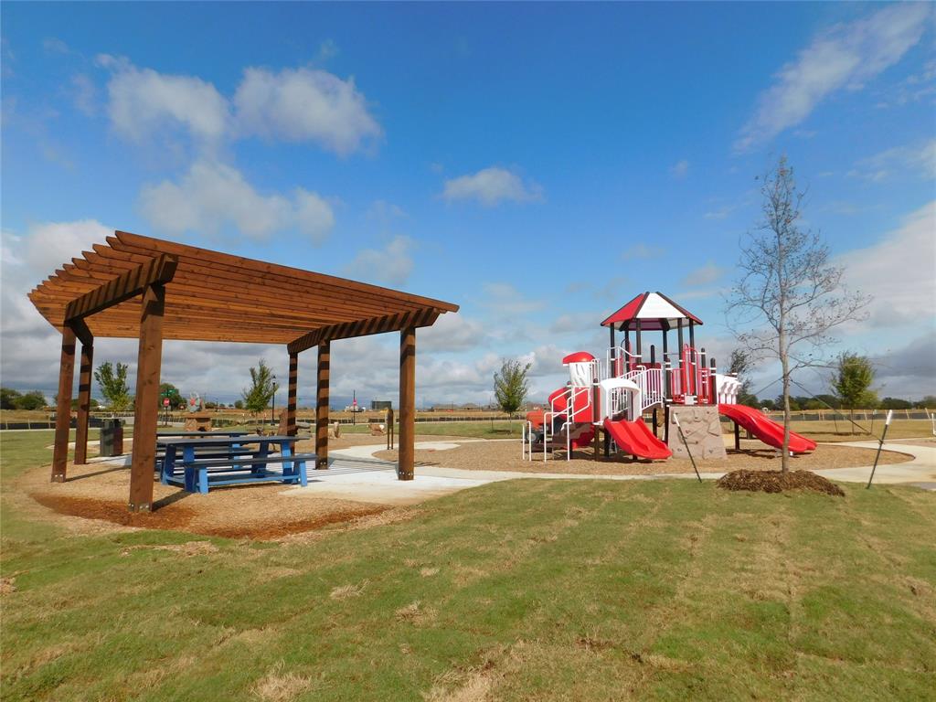 11333 Rodeo Drive Providence Village, TX 76227 - Photo 27 of 39 a view of outdoor space with garden