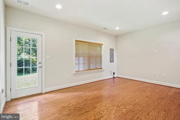 $875,000 | 6279 Alforth Avenue, Alexandria, VA 22315