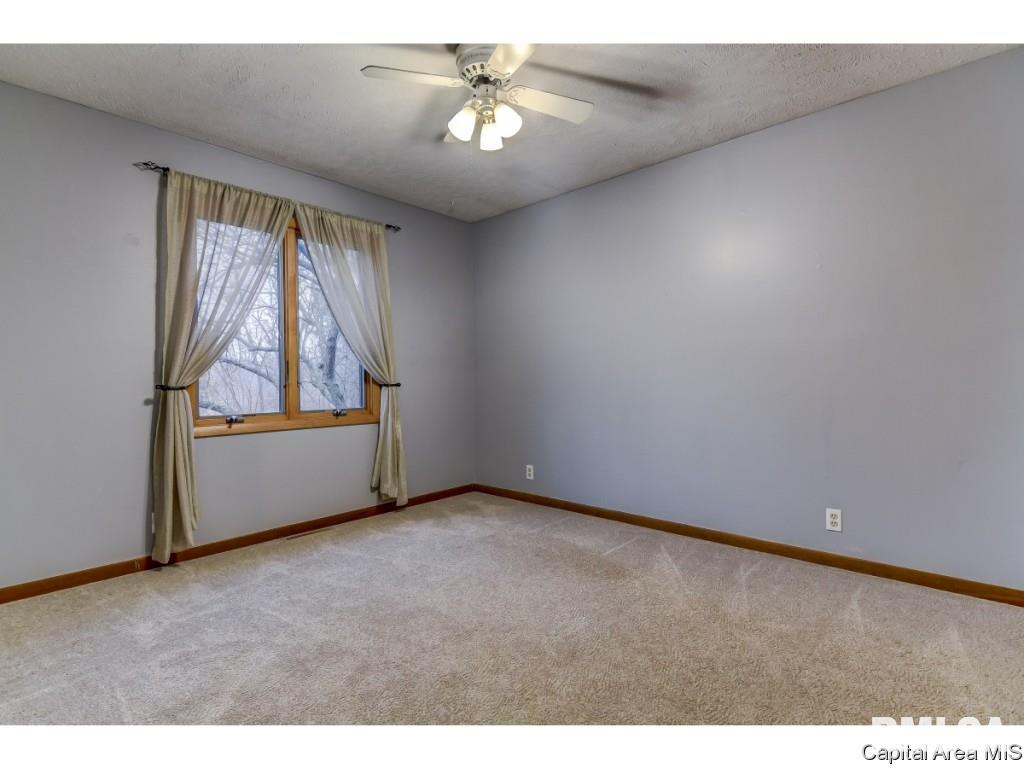 766 Gabbert Road Springfield, IL 62707 - Photo 14 of 36 Gallery Image 14