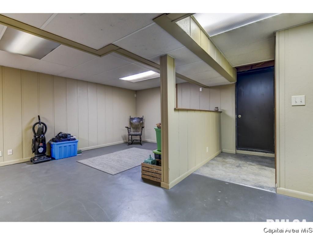766 Gabbert Road Springfield, IL 62707 - Photo 26 of 36 Gallery Image 26